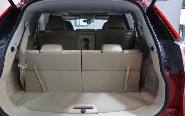 Nissan Xtrail Red - Image 10
